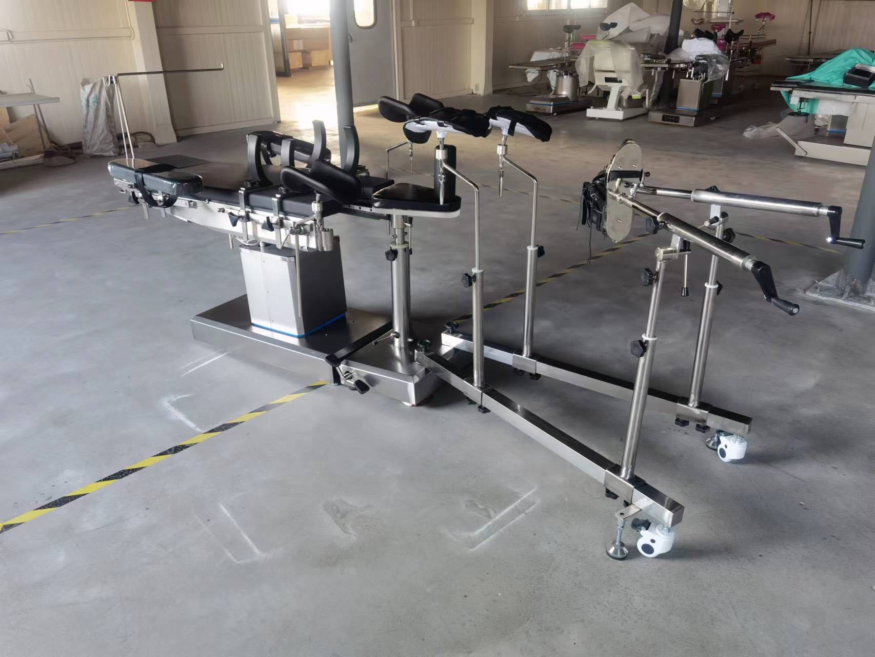 ရေဒီယိုသတ္တိကြွအရိုးခွဲစိတ်မှု Table Electric C-Arm X-Ray Operating Table Electric Operation Theatre Table