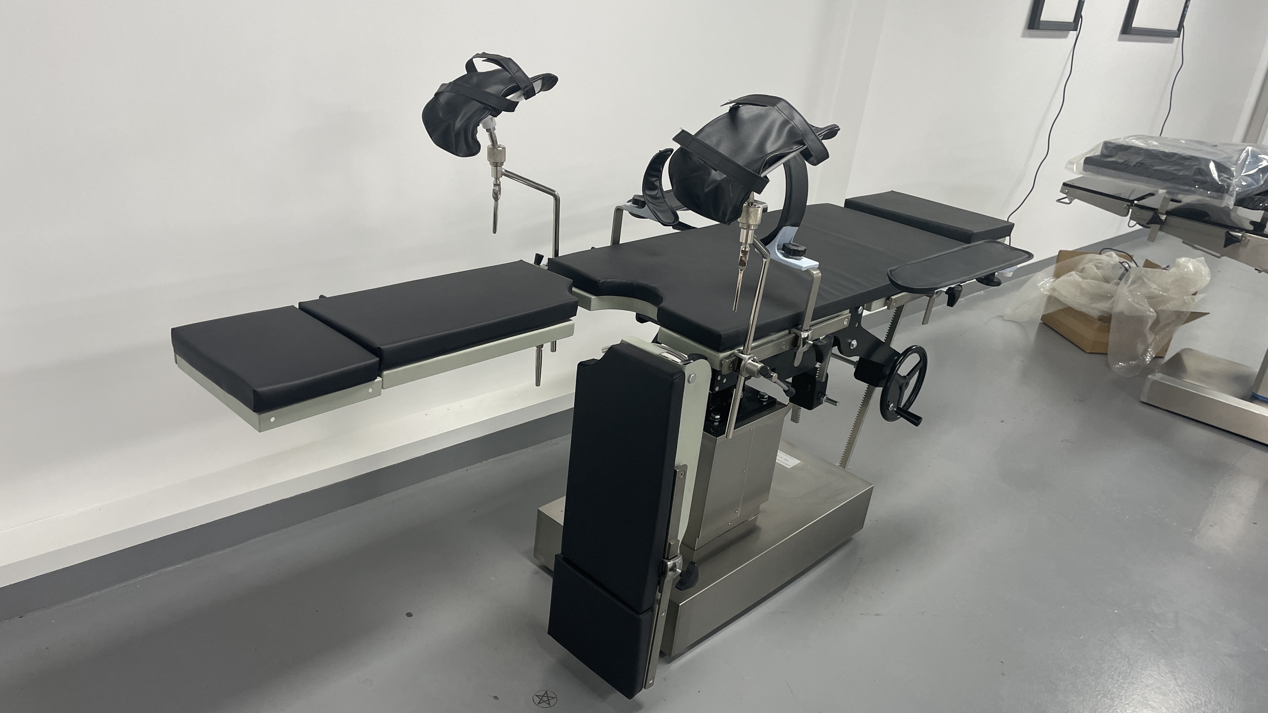 3001 Multi Purpose Mechanical Operation Bed Split Separate Leg Plate Manual Hydraulic Operating Table